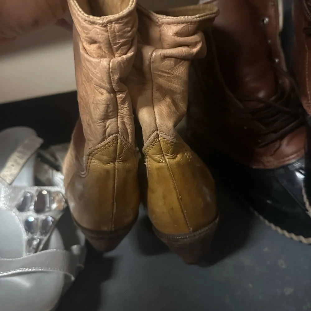 Zodiac Brown Leather Ankle Boots‎